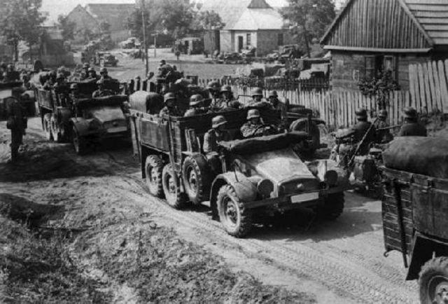 En la Segunda Guerra mundial los alemanes ocupan Hungría.-0